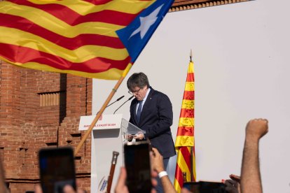 Carles Puigdemont interviene en su acto de bienvenida