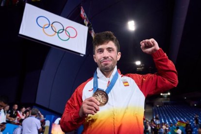 02 August 2024, France, Saint-Denis: Bronze Medallist Spain's Alvaro Martin celebrates after competing in the men's 20km race walk of the athletics event, during the Paris 2024 Olympic Games at Stade de France. Photo: Sven Hoppe/dpa
02/8/2024 ONLY FOR USE IN SPAIN