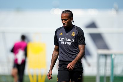 Militao, durante un entrenamiento con el Real Madrid.