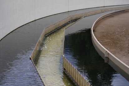 Canal de circulación de agua