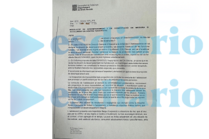 Documento de la Generalitat con el que los padres entregan la custodia de la menor