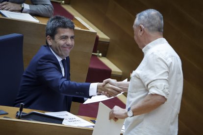 Carlos Mazón y Joan Baldoví en Les Corts