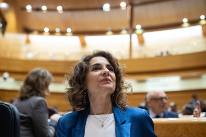 Archivo - La vicepresidenta primera y ministra de Hacienda, María Jesús Montero, durante un pleno en el Senado, a 19 de marzo de 2024, en Madrid (España). La Mesa del Senado ha dado el visto bueno a tramitar la proposición de Ley orgánica de Amnistía y ha.