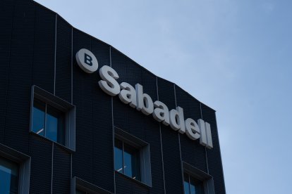 Edificio del Banco Sabadell, a 1 de febrero de 2024, en San Cugat del Vallés, Barcelona, Catalunya (España).
David Zorrakino / Europa Press
(Foto de ARCHIVO)
01/2/2024