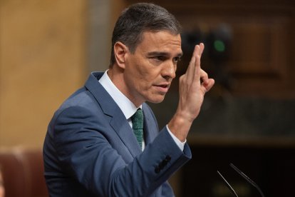 El presidente del Gobierno, Pedro Sánchez, comparece durante una sesión extraordinaria en el Congreso de los Diputados, a 17 de julio de 2024.