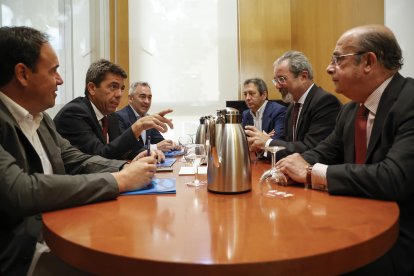 (Foto de ARCHIVO) Negociación del pacto de gobierno en la Comunitat entre el PPCV Y VOX