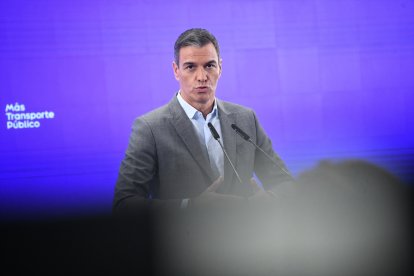 El presidente del Gobierno, Pedro Sánchez, interviene durante el acto de presentación de la nueva campaña 'Transporte público'.