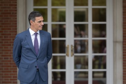 Pedro Sánchez, a la entrada de Moncloa.