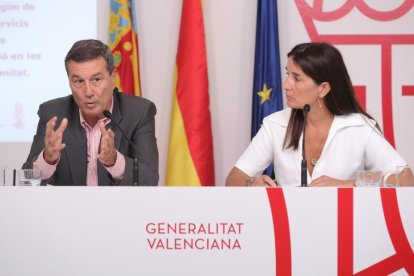 El conseller de Sanidad, Marciano Gómez, y la portavoz del Consell, Ruth Merino.