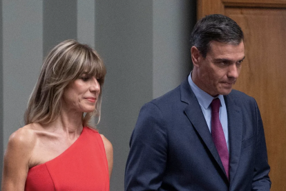 Pedro Sánchez junto a su esposa Begoña Gómez