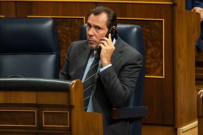 El ministro de Transportes y Movilidad Sostenible, Óscar Puente, en el Congreso de los Diputados.