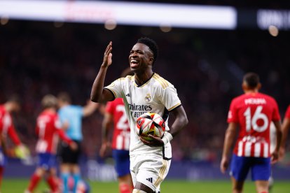 Vinicius, durante un partido contra el Atlético de Madrid.