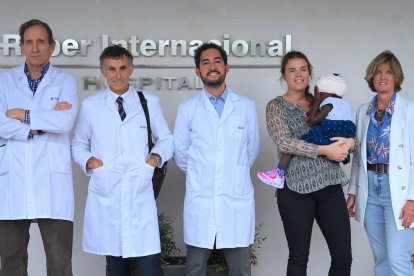 Equipo cirujanos y Fundación Kyrikú