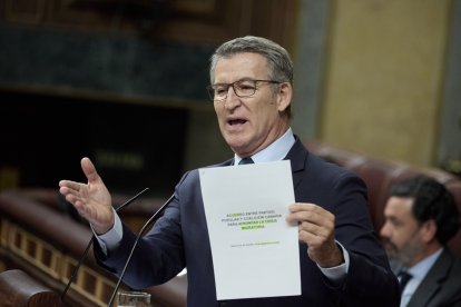 El presidente del PP, Alberto Núñez Feijóo, en el Congreso