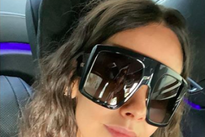 ¿Tendrá que ir con estas gafas Cristina Pedroche a partir de ahora? No, porque no ha sido un accidente.