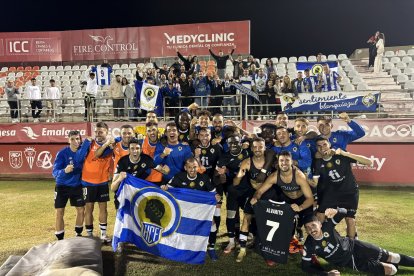 La plantilla del Hércules CF, tras el final del partido en Algeciras