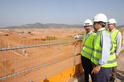 Carlos Mazón, President de la Generalitat, en su visita a PowerCo