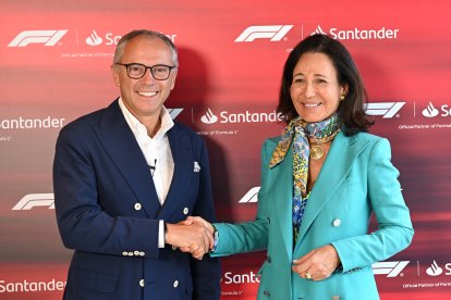 Ana Patricia Botin (Presidenta del Banco Santander y Stefano Domenicali (CEO de F1) en la persentación del patrocinio Global de Santander en la F1.