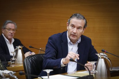 (Foto de ARCHIVO)
El diputado del PPCV Fernando Pastor

REMITIDA / HANDOUT por JOSÉ CUÉLLAR/CORTS VALENCIANES
Fotografía remitida a medios de comunicación exclusivamente para ilustrar la noticia a la que hace referencia la imagen, y citando la procedencia de la imagen en la firma
06/9/2024