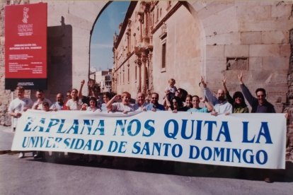 Protesta en favor de la Universidad en Orihuela