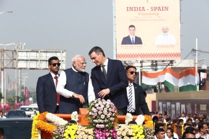 El presidente del Gobierno, Pedro Sánchez, durante su paseo con el primer ministro indio, Narendra Modi.