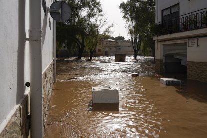 Efectos de la riada en Mira, Cuenca, donde una persona ha fallecido.