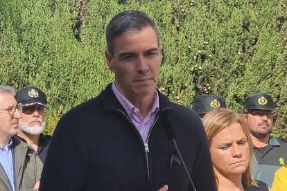 Pedro Sánchez en el 112 de L'Eliana.