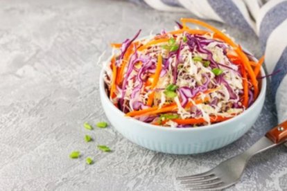 Coleslaw o ensalada de col americana