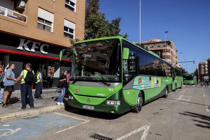 El autobús lanzadera de la Comunidad de Madrid que conecta Torrente con Valencia