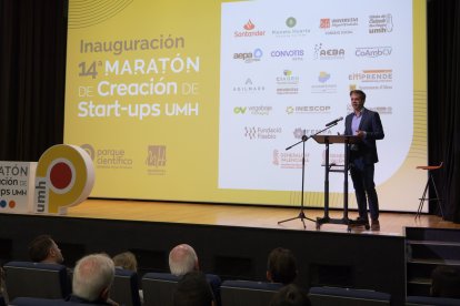 La inauguración de la 14ª edición ha tenido lugar en el edificio Valona del campus de Elche y ha corrido a cargo de la vicerrectora de Economía y Sociedad de la UMH