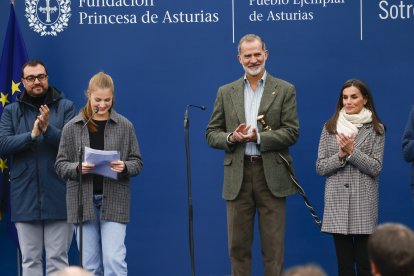 Felipe VI. Doña Letizia y la Princesa Leonor, en Sostres, el pasado 26 de octubre.