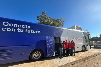 Oficina móvil que recorre municipios afectados por la DANA.