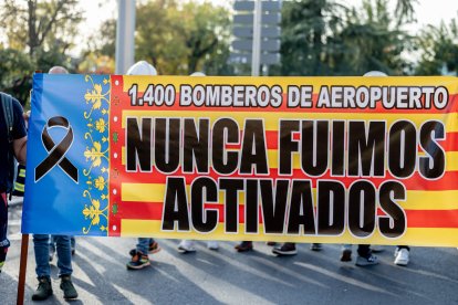 Los bomberos de toda España se manifiestan en Madrid