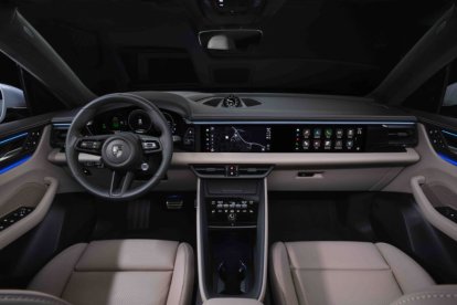 Macan electric interior