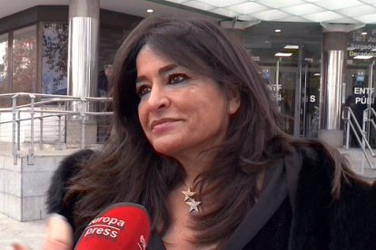 Aída Nizar pide disculpas por no haber denunciado antes a Íñigo Errejón.