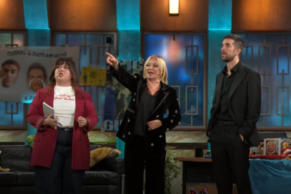 Belén Esteban en "La Revuelta" para confirmar que verá las Campanadas de Lalachús y David Broncano.