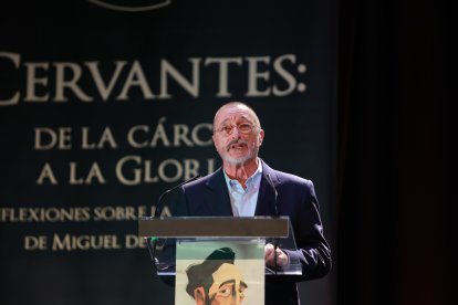 El escrito Arturo Pérez-Reverte, en un acto público el pasado mes de noviembre,