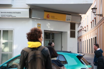 Oficina de empleo en Sevilla.