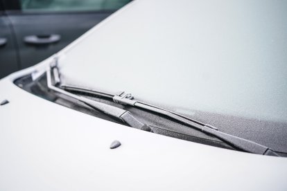 Helada en el parabrisas de un coche