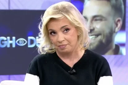 Carmen Borrego no lo pasa bien viendo los momentos más íntimos de su hijo.