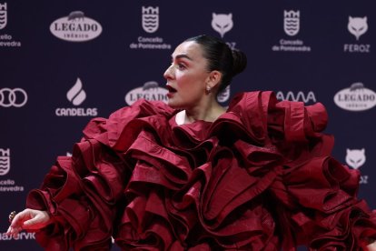 Candela Peña, muy indignada en la alfombra roja de los Feroz.