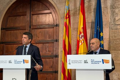 El presidente de la Generalitat, Carlos Mazón, y el presidente de la Asociación de Trabajadores Autónomos (ATA), Lorenzo Amor.