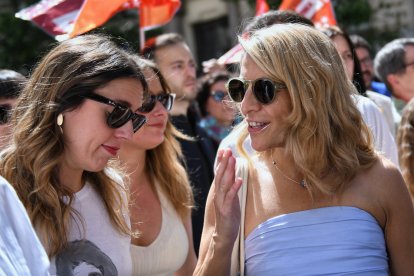 Yolanda Díaz e Irene Montero en una manifestación.