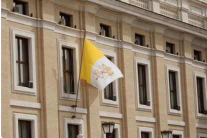 Bandera de Ciudad del Vaticano