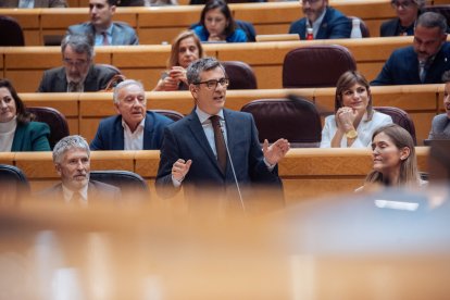 El ministro de la Presidencia, Justicia y Relaciones con las Cortes, Félix Bolaños, interviene durante una sesión de control al Gobierno en el Senado, a 11 de febrero de 2025, en Madrid (España). 