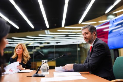 El consejero de Presidencia, Justicia y Administración Local, Miguel Ángel García Martín, en la quinta reunión del Observatorio regional de Víctimas del Delito.