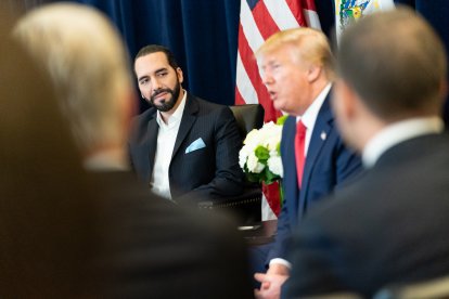 El presidente de El Salvador, Nayib Bukele, durante una visita a Donald Trump en la Casa Blanca.