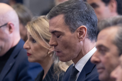 Yolanda Díaz y Pedro Sánchez durante una rueda de prensa, en el Complejo de La Moncloa.