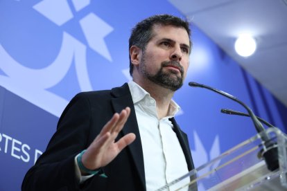 (Foto de ARCHIVO)
Luis Tudanca en un momento de la rueda de prensa ofrecida este jueves en las Cortes

Eva Ercolanese/PSOE / Europa Press
03/4/2025