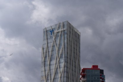 (Foto de ARCHIVO)
Exterior de la Torre Telefónica en el Fòrum de Barcelona, a 16 de abril de 2025, en Barcelona, Catalunya (España).

David Zorrakino / Europa Press
16 ABRIL 2025;TORRE TELEFÓNICA;CATALUÑA;FORUM BARCELONA;FÓRUM;EDIFICIO;FACHADA
16/4/2025